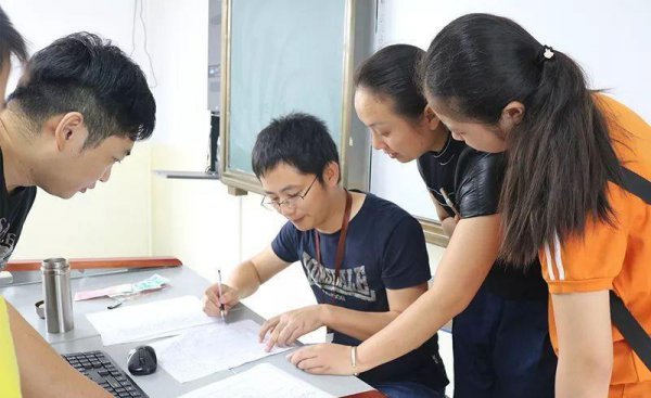 小学高级教师是什么级别职称