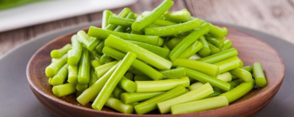 蒜苔炒肉丝家常做法