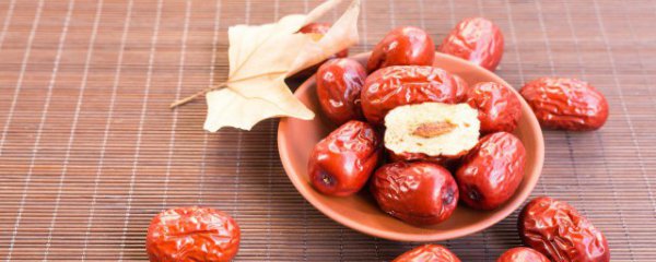 螃蟹能不能和枣子一起吃