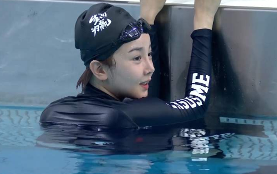 陈小纭胸部怎么这么大