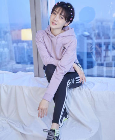 陈小纭胸部怎么这么大