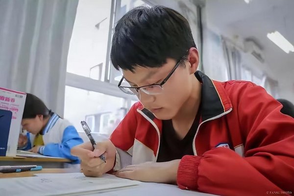 现在还有三本吗