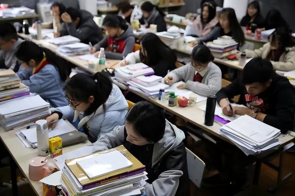 现在还有三本吗