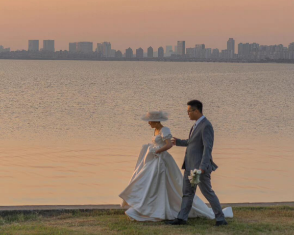 构成爱情的三个基本要素是指什么