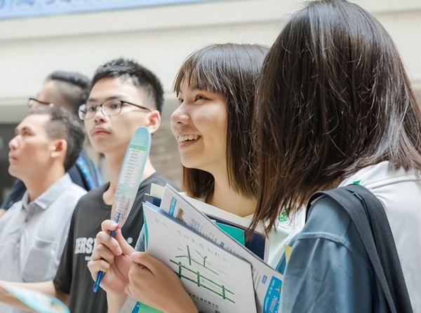 长治医学院是一本还是二本