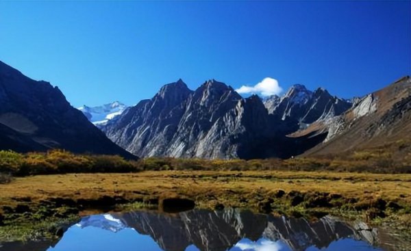 巴颜喀拉山位于哪里