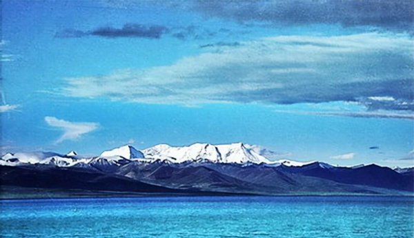 巴颜喀拉山位于哪里