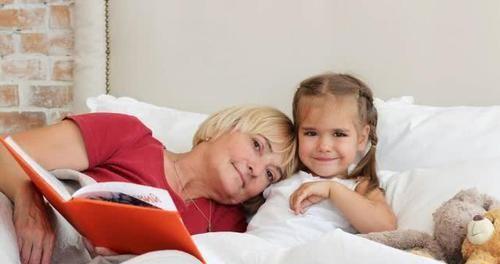 千万不要让小孩和奶奶睡