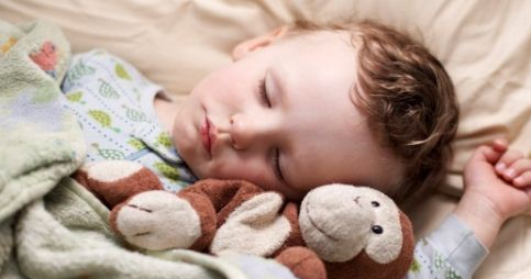 千万不要让小孩和奶奶睡