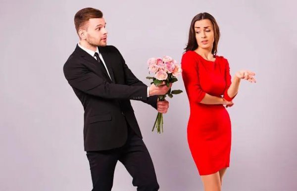 男朋友生气了怎么办哄发消息