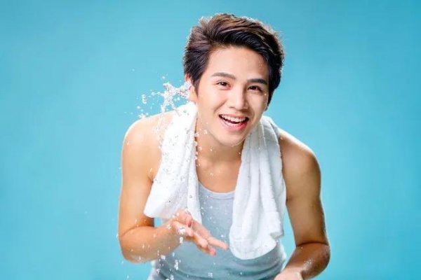 男朋友生气了怎么办哄发消息