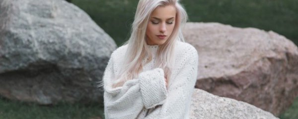 怎样挑选冬季毛衣领口