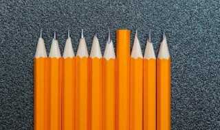 铅笔用什么做的 铅笔是什么材料做的