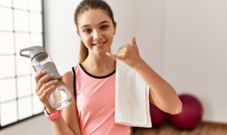 学生杯子上刻什么字有意义 学生杯子上刻啥字有意义