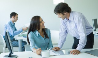 要离职了送同事和领导什么礼物好 要离职了送同事和领导哪些礼物好