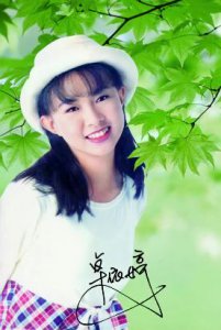 歌手卓依婷活了多少岁 翻唱女王卓依婷没去世但退出歌坛了