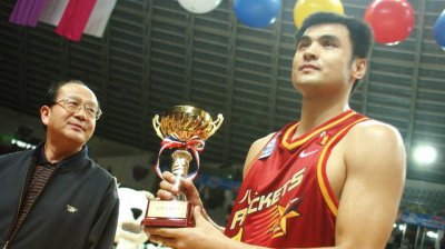 刘玉栋为什么没去nba 没进NBA原因是能力水平吗