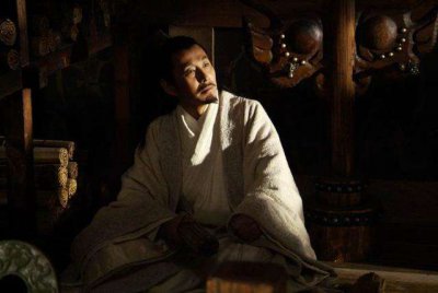 世界上谁吃过屎的 历史上3个吃大粪的人结果如何