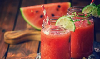 怎么挑西瓜才新鲜又甜 西瓜怎么挑选