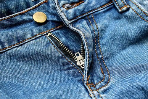 衣服拉链不顺滑怎么办