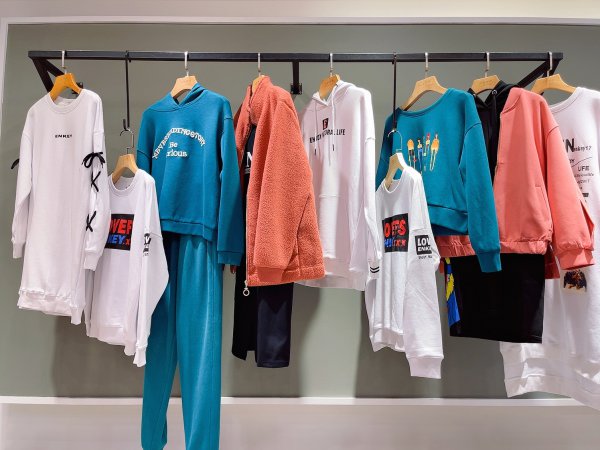 直播间便宜衣服的货源