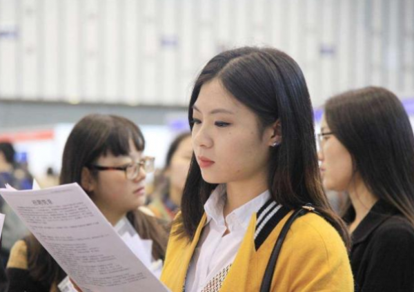 文科最赚钱的专业排名