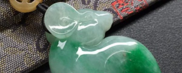 老鼠吊坠的寓意是什么