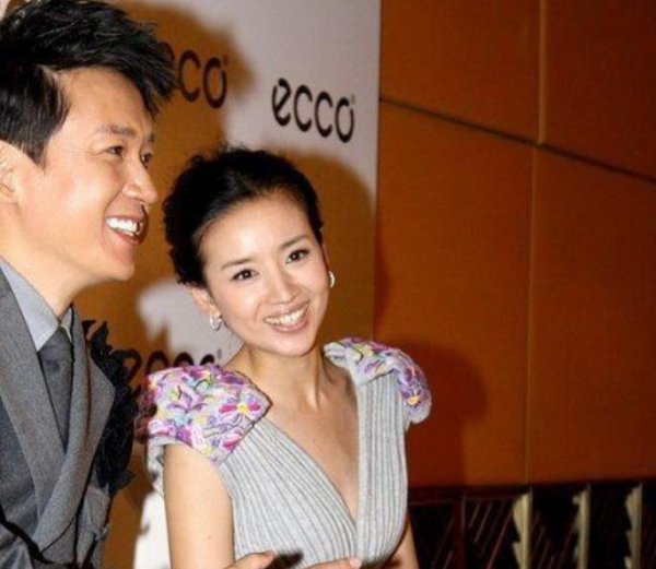 卓伟爆过所有的料