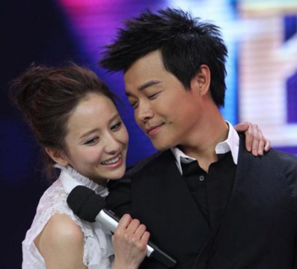 卓伟爆过所有的料