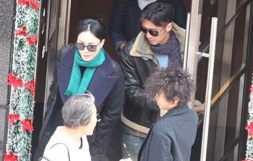 卓伟爆过所有的料