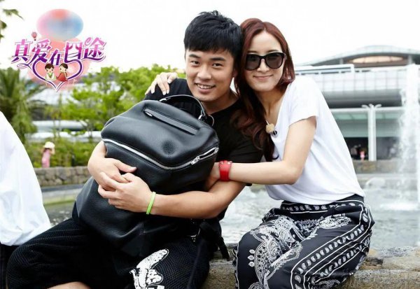 卓伟爆过所有的料