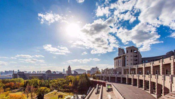 大连东软信息学院是几本大学