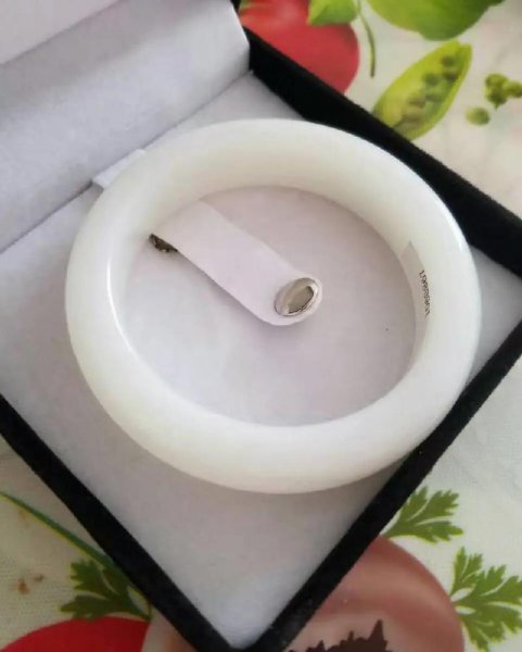 不懂玉的人怎么买玉不被宰