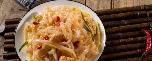 凉皮是用什么做的