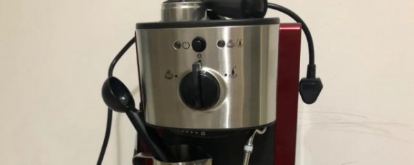 蒸汽咖啡机和泵式咖啡机有什么不同