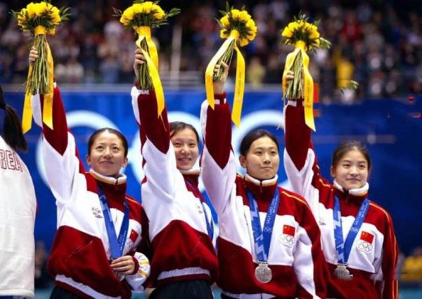 运动员王蒙退役原因