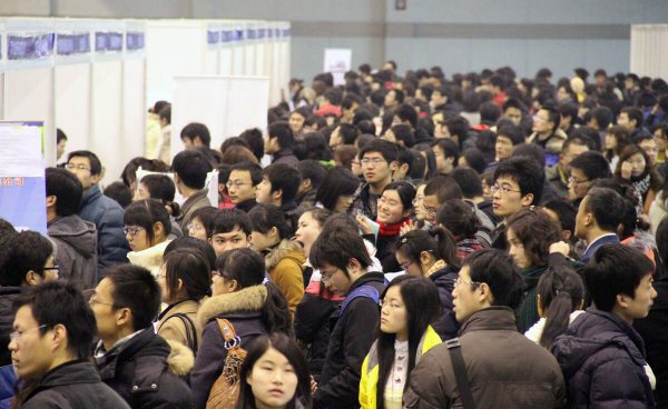 华东政法大学是211吗