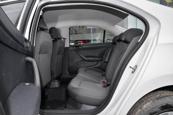 5一6万自动挡汽车女士