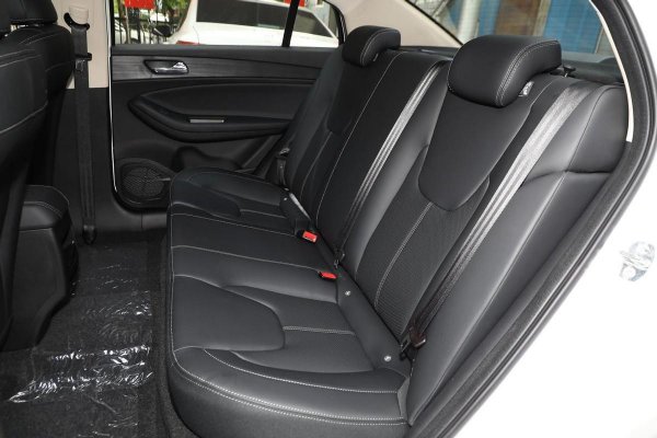 5一6万自动挡汽车女士