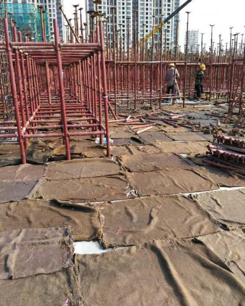 混凝土多久浇水养护