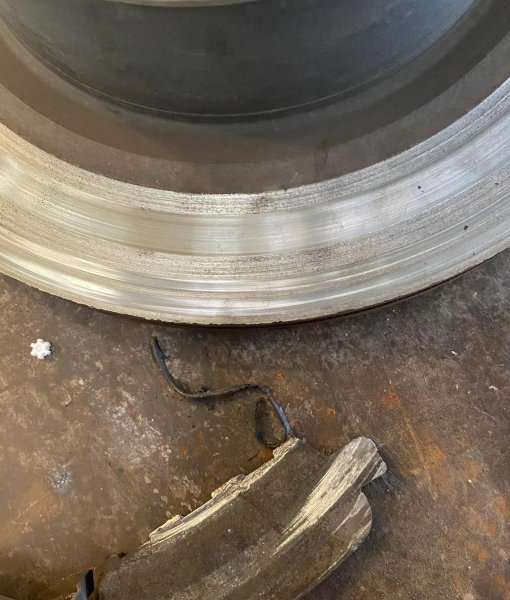 刹车盘一般磨损多深才要换