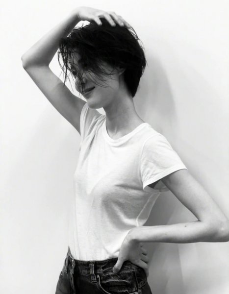 长脸留长发好看还是短发好看