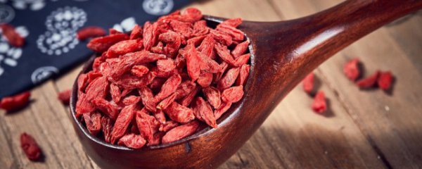 枸杞泡水隔夜能喝吗