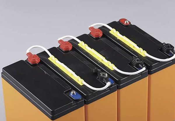 黑金电池和铅酸电池哪个好