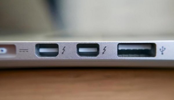 USB的雷电4接口和全功能typec区别