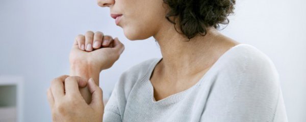 皮肤长期干燥怎么办