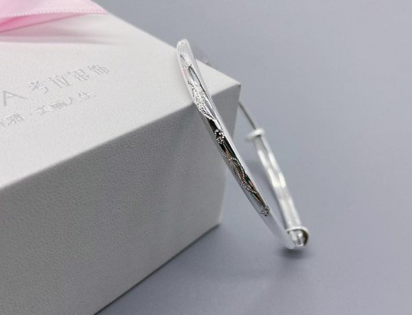 鉴别纯银的土方法