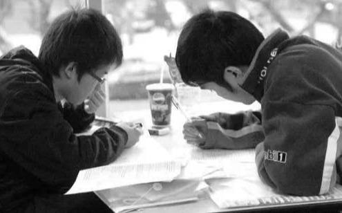 抄作业被老师发现了怎么办