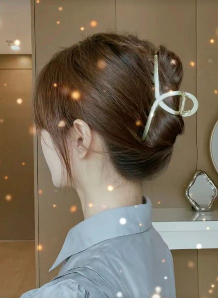 留长发的尴尬期怎么打理头发