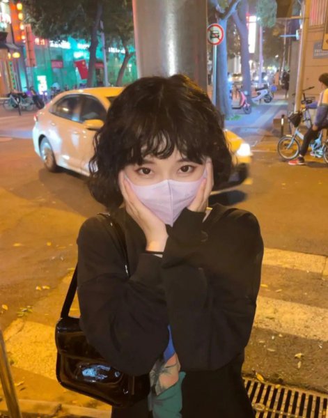 留长发的尴尬期怎么打理头发